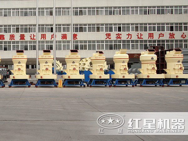 蒙脫石磨粉機(jī)廠區(qū) 蒙脫石磨粉機(jī)廠區(qū)