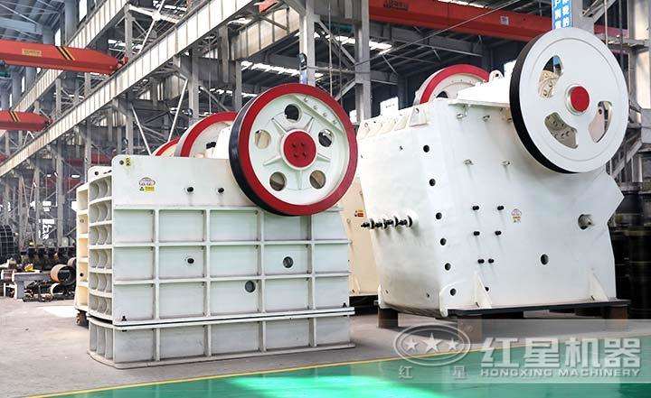 顎式破碎機，破碎比大，產量高，使用壽命長