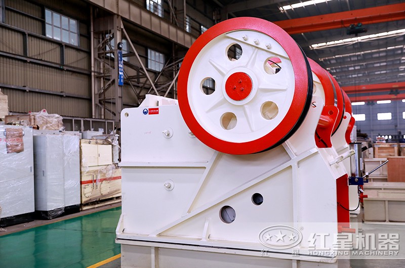 細(xì)碎顎式破碎機(jī)用于石子二級(jí)破碎 細(xì)碎顎式破碎機(jī)用于石子二級(jí)破碎