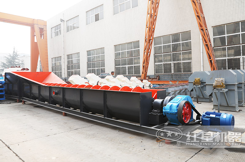 螺旋洗砂機，占地面積較大