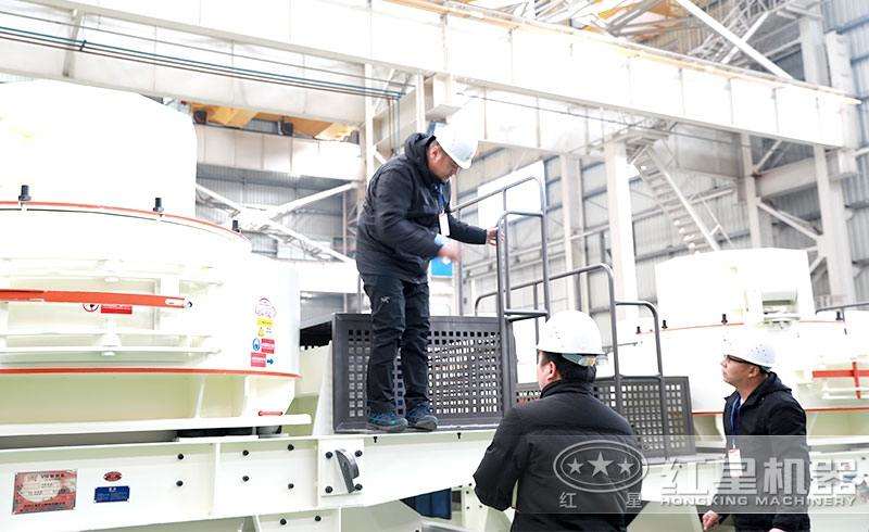 廠區(qū)咨詢,感受設(shè)備生產(chǎn)效果,甚得客戶滿意 style=width:720px;