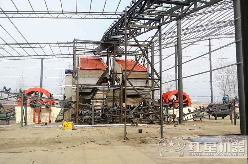 日產(chǎn)3000方洗沙機(jī)作業(yè)現(xiàn)場(chǎng)圖片 日產(chǎn)3000方洗沙機(jī)作業(yè)現(xiàn)場(chǎng)圖片