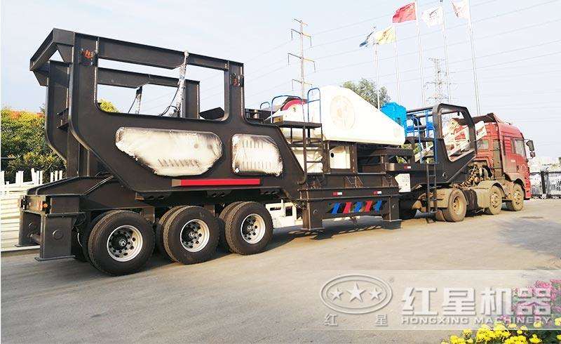 移動(dòng)砂石生產(chǎn)線發(fā)貨現(xiàn)場(chǎng)圖 移動(dòng)砂石生產(chǎn)線發(fā)貨現(xiàn)場(chǎng)圖