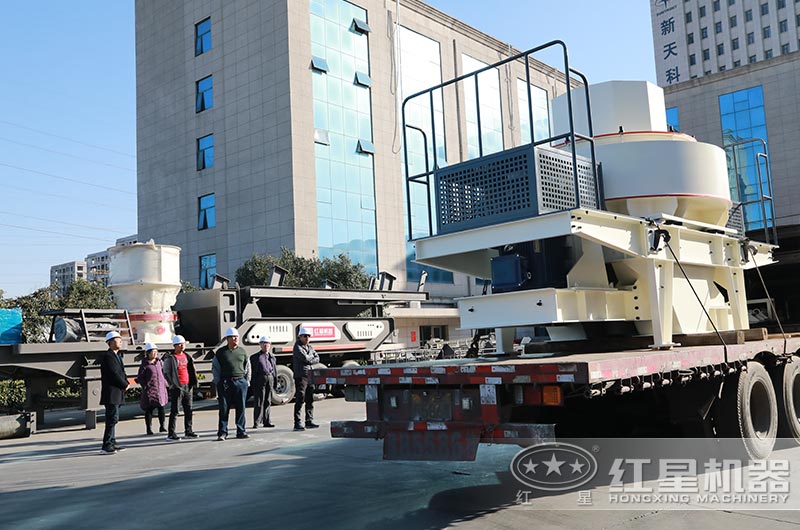 大型碎石磨砂機發(fā)貨現場圖 大型碎石磨砂機發(fā)貨現場圖