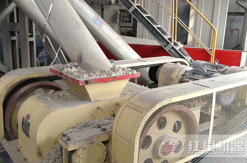 雙輥破碎機(jī)作業(yè)現(xiàn)場圖 雙輥破碎機(jī)作業(yè)現(xiàn)場圖