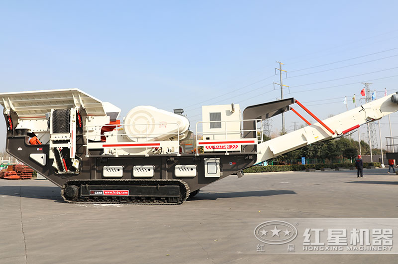 流動碎石機械設備圖片，履帶式