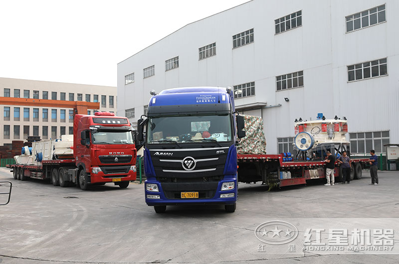 液壓圓錐式破碎機設(shè)備發(fā)貨圖片