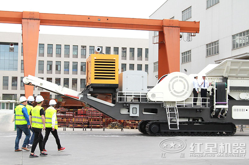 客戶來到廠區，詳細了解設備