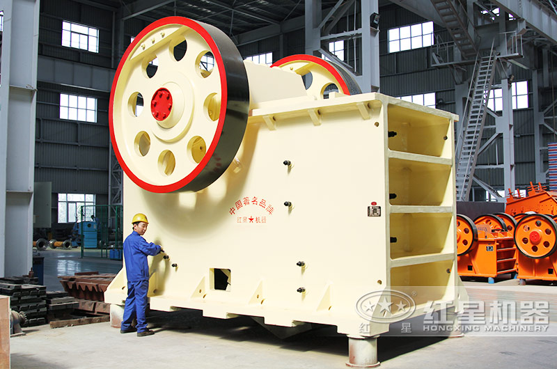 1200x1500顎式破碎機設(shè)備實拍圖 1200x1500顎式破碎機設(shè)備實拍圖