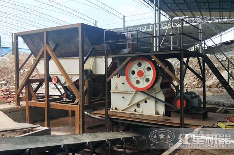 1000×1200顎式破碎機生產(chǎn)現(xiàn)場圖 1000×1200顎式破碎機生產(chǎn)現(xiàn)場圖