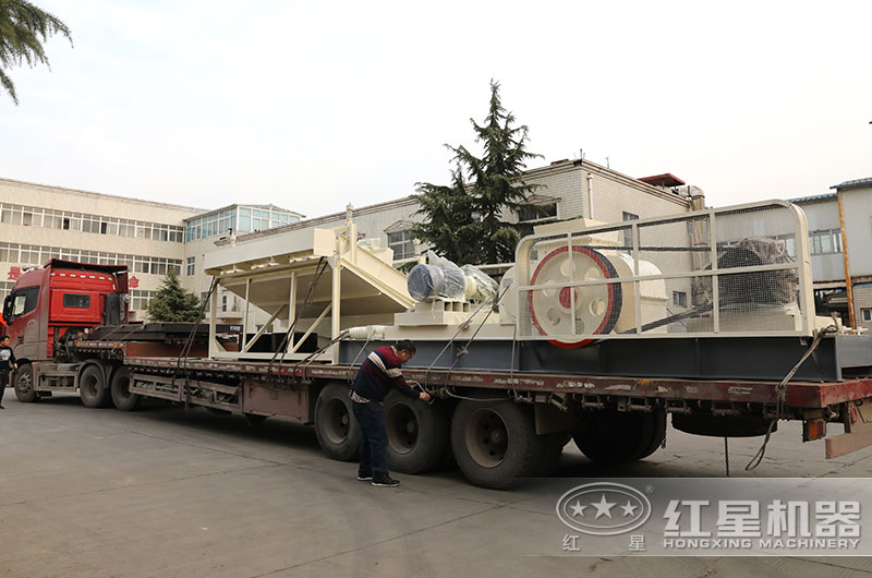 狼牙破碎機(jī)發(fā)貨現(xiàn)場圖片 狼牙破碎機(jī)發(fā)貨現(xiàn)場圖片