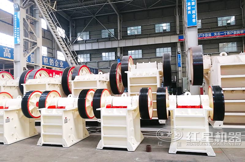 鄂式破碎機(jī) 鄂式破碎機(jī)