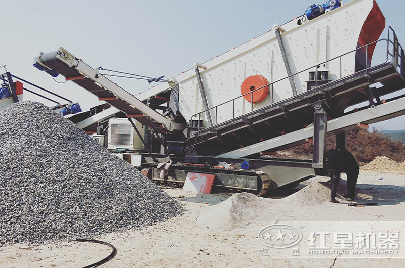 移動石子破碎機作業現場 移動石子破碎機作業現場