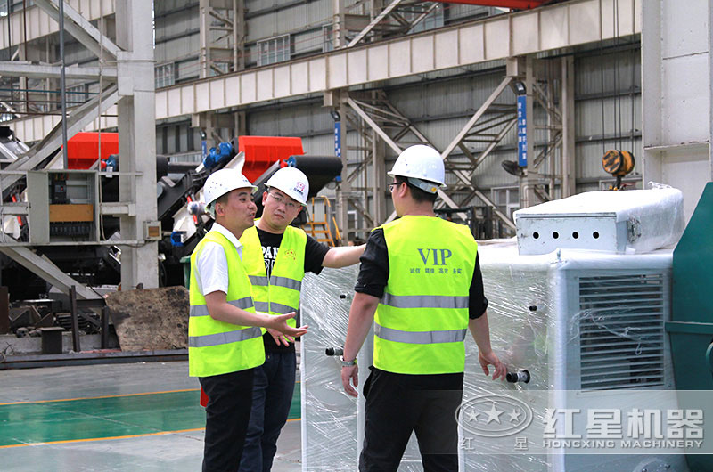 客戶到廠家考察設(shè)備 客戶到廠家考察設(shè)備