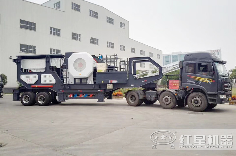 移動破碎機發貨現場 移動破碎機發貨現場