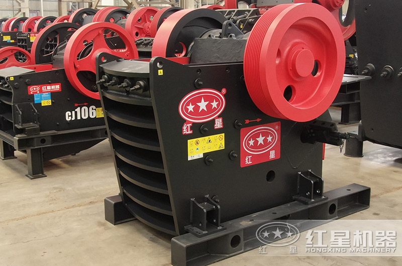 鄂式破碎機 鄂式破碎機