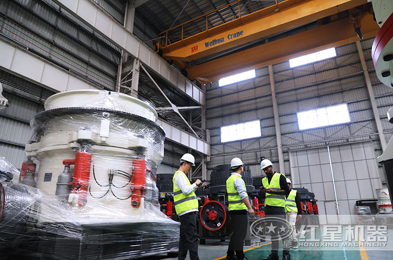 花崗巖圓錐破碎機(jī) 花崗巖圓錐破碎機(jī)