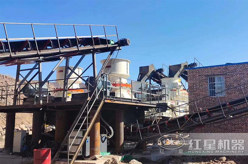 圓錐破碎機作業現場 圓錐破碎機作業現場