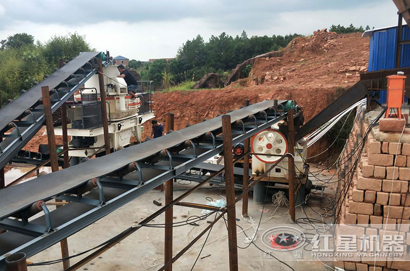 石頭碎石加工客戶現(xiàn)場 石頭碎石加工客戶現(xiàn)場